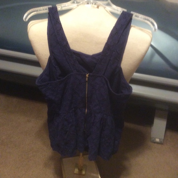 Lilly Pulitzer Navy Eyelet Tank Size 6 - Picture 7 of 15